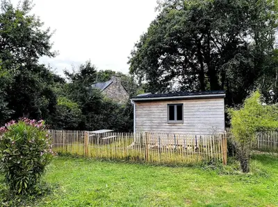Jardin de l'établissement Chalet des Fées - Piscine