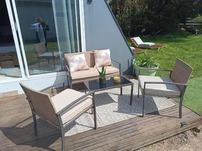 Jardin de l'établissement Cabane Tipi près du phare du Minou en pleine campagne GR34 vélo calme isolé ferme