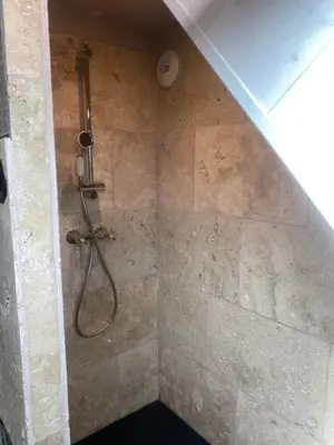 Salle de bains dans l'établissement les gîtes de Blandines II