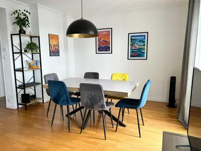 Coin salon dans l'établissement Bel Appartement familial classé proche tram place de Strasbourg accès centre ville, plages