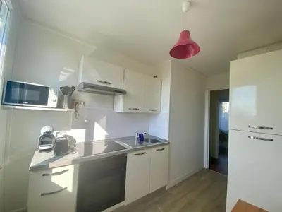 Cuisine ou kitchenette dans l'établissement Beau T3 proche du centre, 2 ch, 3 lits