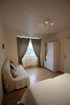 Un ou plusieurs lits dans un hébergement de l'établissement L'ESCAPADE BIGOUDENE - maison 300m de la plage