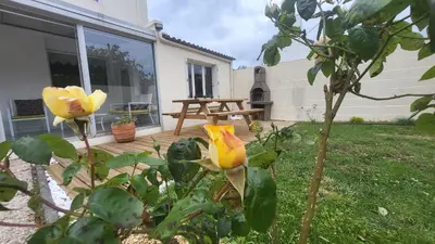 Jardin de l'établissement L'ESCAPADE BIGOUDENE - maison 300m de la plage