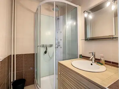 Salle de bains dans l'établissement Appartement spacieux de 100m2 Brest
