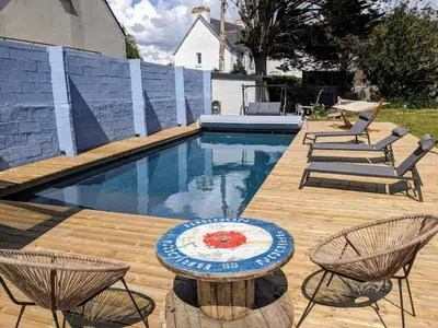 Piscine de l'établissement Ty glaz- Piscine privé chauffé securisé -Plage 700m ou située à proximité