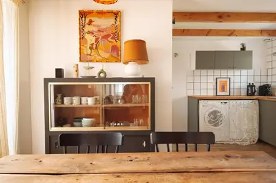 Cuisine ou kitchenette dans l'établissement Vacances à l'école !