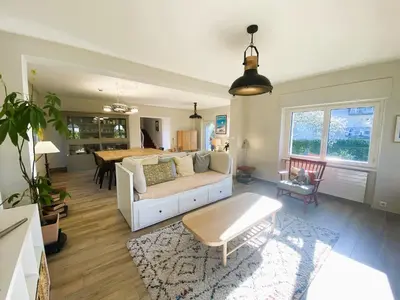 Cuisine ou kitchenette dans l'établissement Bénodet, superbe maison 5 chambres à 150 m de la plage et restaurants
