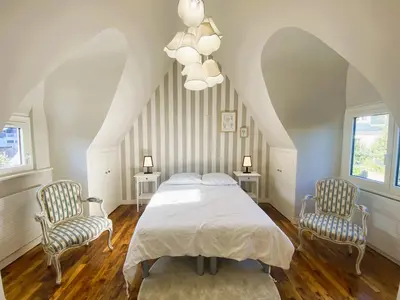 Un ou plusieurs lits dans un hébergement de l'établissement Bénodet, superbe maison 5 chambres à 150 m de la plage et restaurants