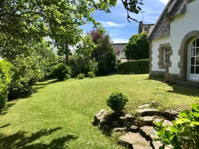 Jardin de l'établissement Bénodet, superbe maison 5 chambres à 150 m de la plage et restaurants