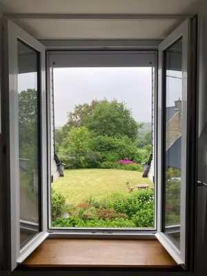 Jardin de l'établissement La Guillerette, authentique longère bretonne