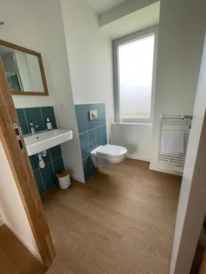 Salle de bains dans l'établissement Les Pingouins du Puits