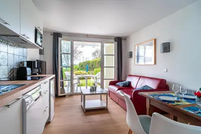 Cuisine ou kitchenette dans l'établissement Sternoka - Appt avec vue mer avec piscine