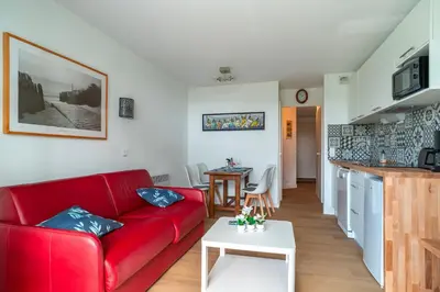 Cuisine ou kitchenette dans l'établissement Sternoka - Appt avec vue mer avec piscine