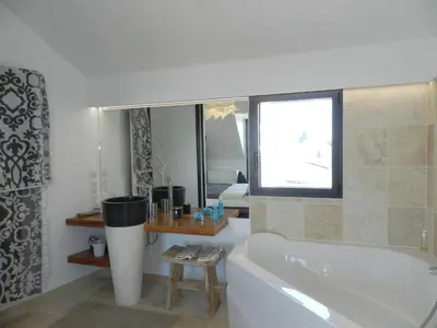 Salle de bains dans l'établissement Holiday Home Le Ménez by Interhome