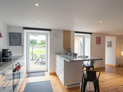 Cuisine ou kitchenette dans l'établissement Holiday Home Ty Louen by Interhome