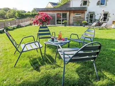 Jardin de l'établissement Holiday Home Ty Louen by Interhome