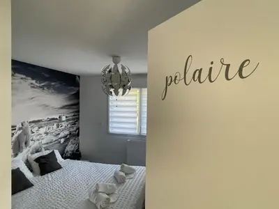 Un ou plusieurs lits dans un hébergement de l'établissement Villa Noz Vat 4 étoiles avec SPA