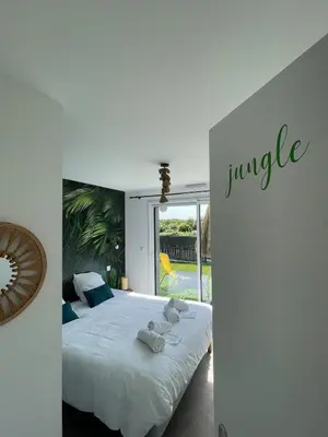 Un ou plusieurs lits dans un hébergement de l'établissement Villa Noz Vat 4 étoiles avec SPA