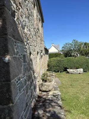 Jardin de l'établissement BOILLOT, Trebeurden in a quiet area with sea view