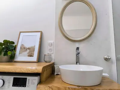 Salle de bains dans l'établissement Maisonette proche de la mer