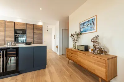 Cuisine ou kitchenette dans l'établissement Appartement standing vue mer imprenable
