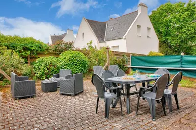 Jardin de l'établissement Concarneau - 300m des plages