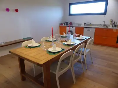 Cuisine ou kitchenette dans l'établissement Gîte près de l'Aber Benoît