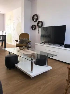 Télévision ou salle de divertissement dans l'établissement Ty Albertine - Maison de campagne rénovée proche de la mer