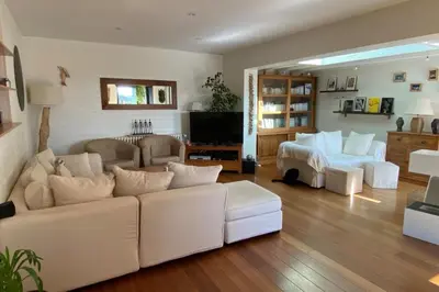 Coin salon dans l'établissement Maison Molière
