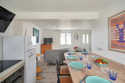 Cuisine ou kitchenette dans l'établissement À 300m de la Greve Blanche - Appartement pour 6