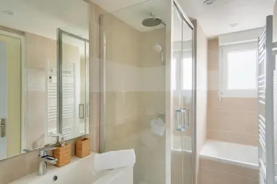 Salle de bains dans l'établissement À 300m de la Greve Blanche - Appartement pour 6