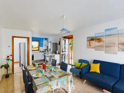 Cuisine ou kitchenette dans l'établissement -ESCALE- Concarneau grande Terrasse et parking