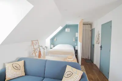 Un ou plusieurs lits dans un hébergement de l'établissement -PICCO BIANCO-Studio entierement renove-Concarneau