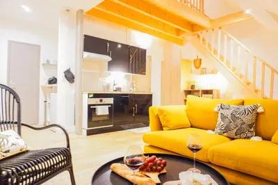 Cuisine ou kitchenette dans l'établissement -LE CHALET- Joli cocon au centre de Concarneau