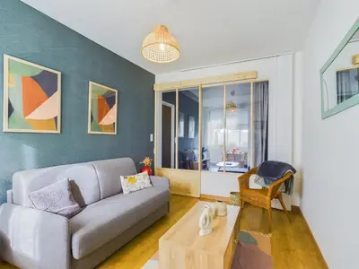 Coin salon dans l'établissement -ALYS- Charmant T2 proche plage