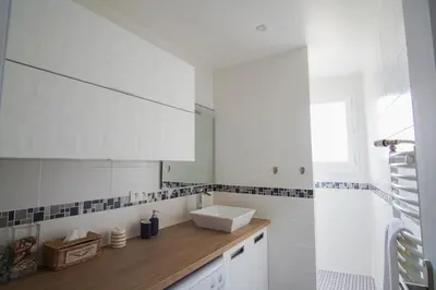 Cuisine ou kitchenette dans l'établissement -SKOL- Charmant T2, proche du centre de Concarneau