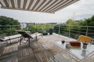 Balcon ou terrasse dans l'établissement -La Terrasse- T2 avec Terrasse vue mer