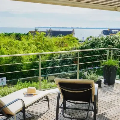 -La Terrasse- T2 avec Terrasse vue mer