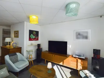 Télévision ou salle de divertissement dans l'établissement -Palerme- Spacieux appartement proche bord de mer