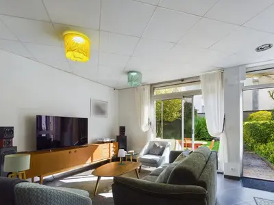 Télévision ou salle de divertissement dans l'établissement -Palerme- Spacieux appartement proche bord de mer