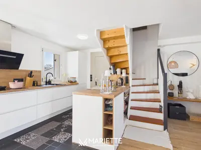 Cuisine ou kitchenette dans l'établissement -COTTAGE- Maison chaleureuse en bord de mer