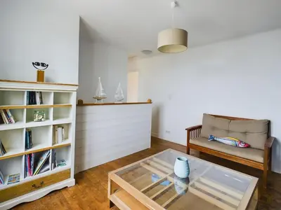Coin salon dans l'établissement -HARES- Maison authentique avec jardin