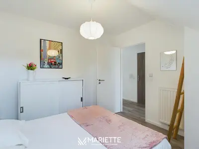 Un ou plusieurs lits dans un hébergement de l'établissement -DOOLIN- Appartement proche de la mer