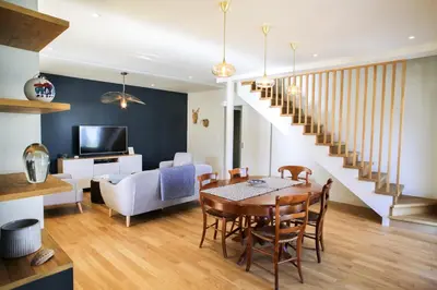 Télévision ou salle de divertissement dans l'établissement -TY AR MOR- Belle maison corniche a 150m de la mer