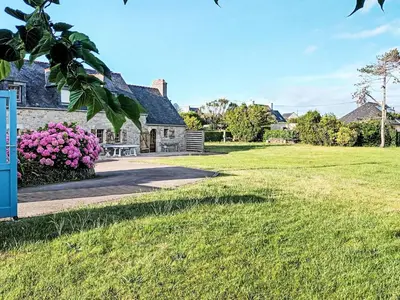 Jardin de l'établissement Holiday Home Ker Iliav by Interhome