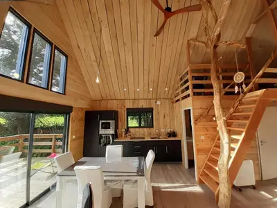 Cuisine ou kitchenette dans l'établissement Ecolodge des Monts d'Arrée & spa