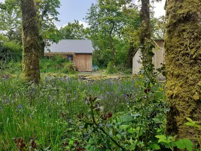 Jardin de l'établissement Ecolodge des Monts d'Arrée & spa