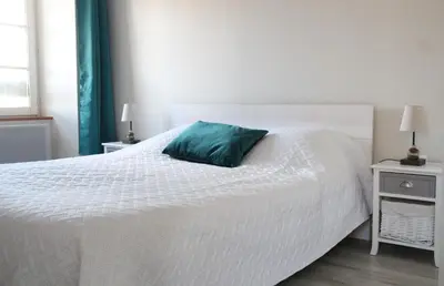Un ou plusieurs lits dans un hébergement de l'établissement L'Escale - centre-ville et plage