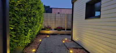 Jardin de l'établissement Au numéro 7 - Entre terre et Mer - Jaccuzi privatif