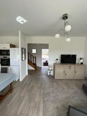 Cuisine ou kitchenette dans l'établissement Maison de ville à la mer très bien équipée proche centre avec commerces